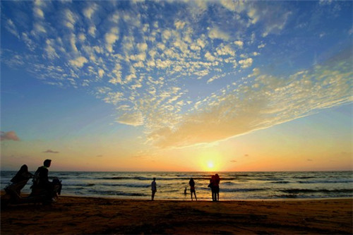 海南居住环境分析,太阳河温泉花园二手房周边配套解读~