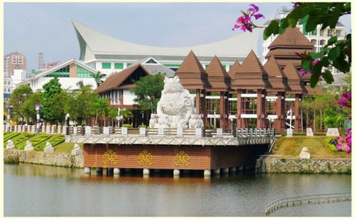 万宁日月湾最新房价2025年，内地人适合在海南养老的楼盘推荐。